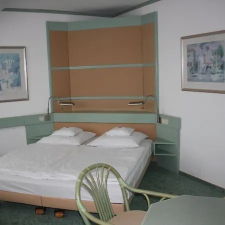 Christinenhof Garni - Szálloda 3*