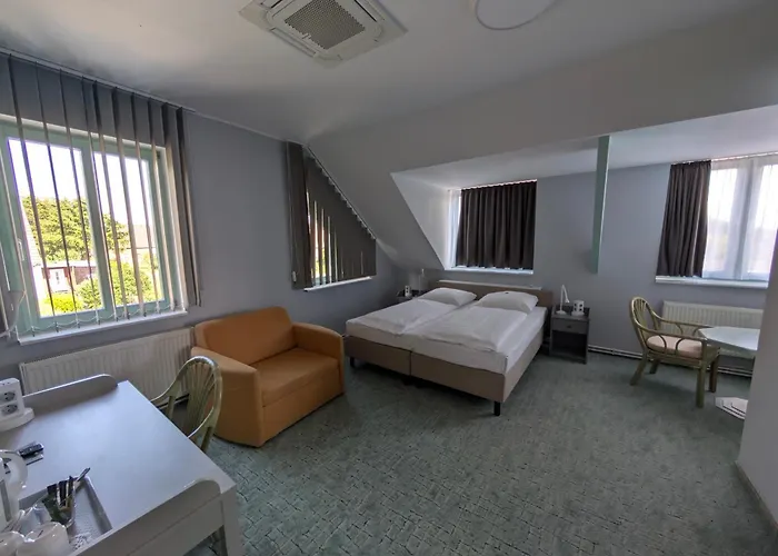 Christinenhof Garni - Hotel Gadebusch