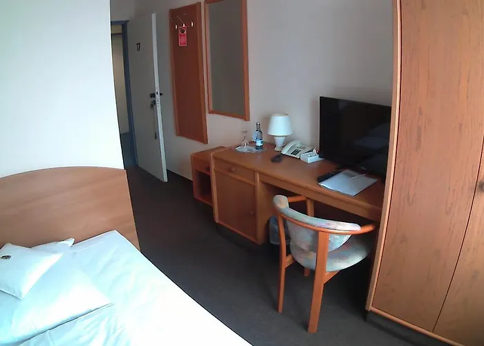 Christinenhof Garni - 3*